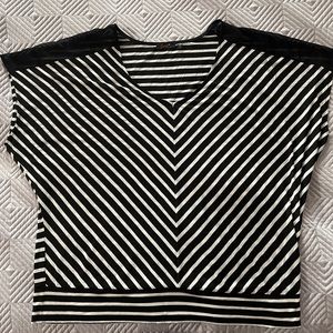 Plus size striped top. Black and white. Size 2X